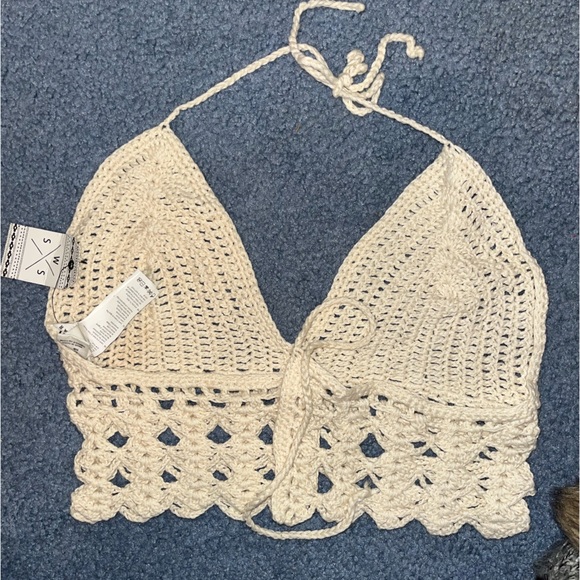 Beachy Bandeau / Halter Top - **NEVER WORN** size - large - Picture 5 of 6